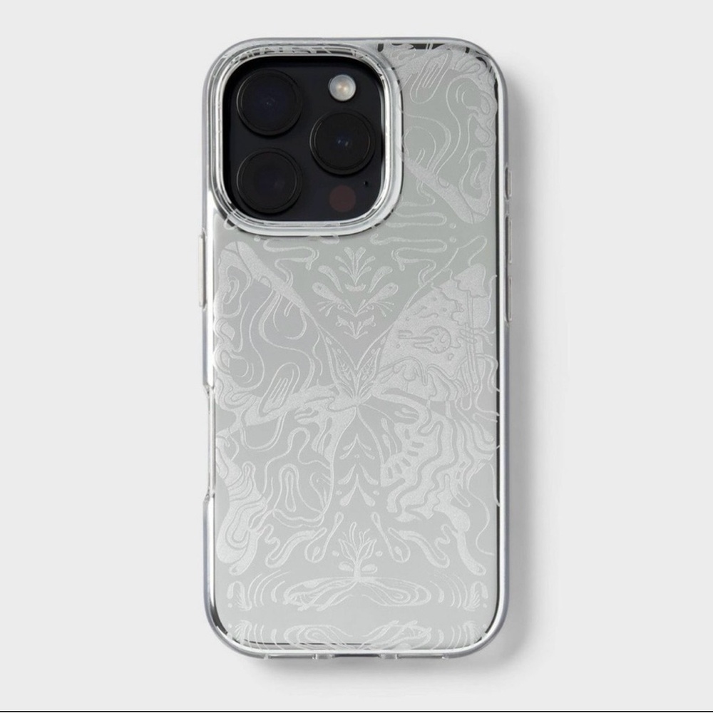 NWT Heyday iPhone 16 Pro MagSafe Case Artist Series Butterfly